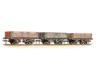 Branchline [OO] 37-097 Pack of 3 5-plank wagons - [W]
