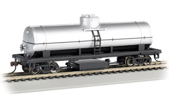 Bachmann USA 16304 HO Track Cleaning Tank Car - Silver Unlettered