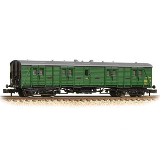 Graham Farish [N] 374-631A SR 50' Bogie B Luggage Van - BR SR Green