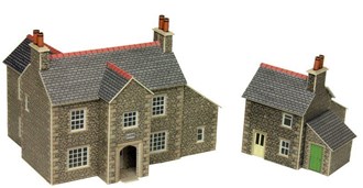 Metcalfe PN150 [N] Manor Farm House & Buildings Kit