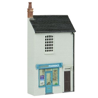 Scenecraft 44-0140 [OO] 1:76 Low Relief Lucston Pharmancy