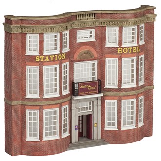 Scenecraft 44-261 [OO] 1:76 Low Relief Station Hotel 164mm x 32mm x 138mm
