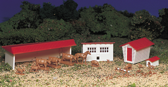 Bachmann USA 45152 [HO] Plasticville Farm Building with Animals - Classic Kit