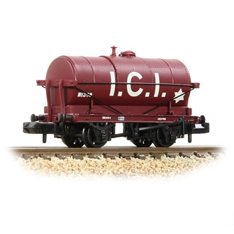 Graham Farish [N] 373-682A 14T Tank Wagon 'ICI' in Maroon