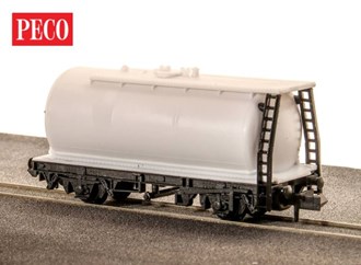 Peco KNR-50 N Tank Wagon 15ft Wheelbase Kit