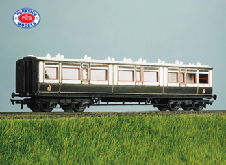 Parkside PC732 OO LMS (Ex LNWR) 50ft Arc Roof Corridor Composite Coach Kit